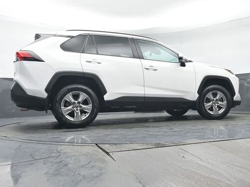 Certified 2022 Toyota RAV4 XLE w/ Convenience Package image 35