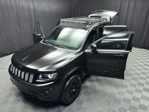 Used 2015 Jeep Grand Cherokee Altitude image 18