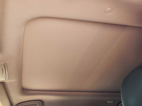 Used 2025 Honda Pilot Touring image 24