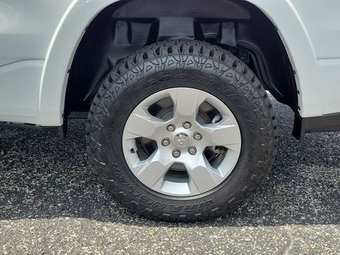 Used 2025 RAM 1500 Big Horn AWD/4WD image 30
