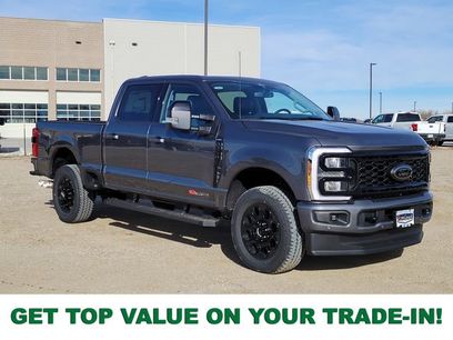 New 2026 Ford F250 Lariat w/ Black Appearance Package