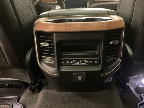 Used 2019 RAM 1500 Limited AWD/4WD image 39