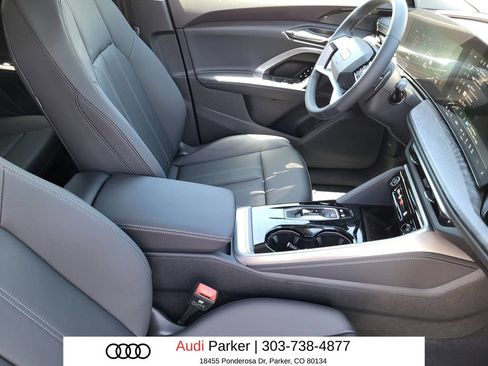 Used 2025 Audi Q5 Premium w/ Convenience Package AWD/4WD image 11