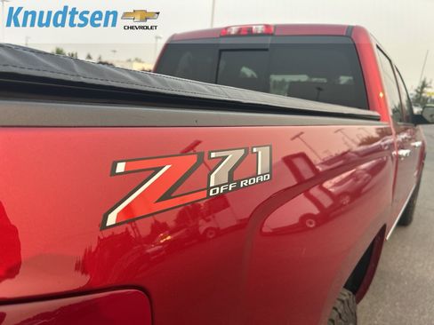 Used 2018 Chevrolet Silverado 1500 LTZ Z71 AWD/4WD image 9
