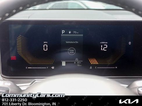 Certified 2025 Kia Sorento S w/ Panoramic Sunroof Package image 11