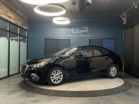 Used 2016 MAZDA MAZDA3 i Touring image 7
