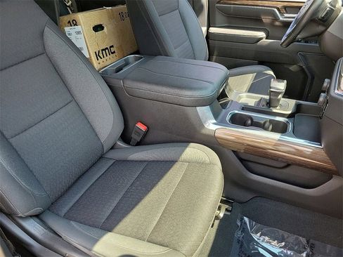 Used 2023 Chevrolet Silverado 1500 LT Trail Boss w/ Protection Package image 22