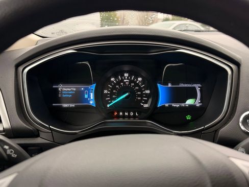 Used 2018 Ford Fusion S image 27