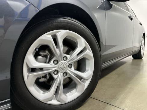 Used 2025 Honda Accord LX image 27