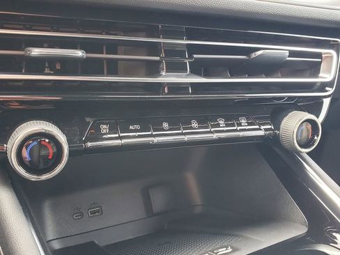 New 2026 Chevrolet Traverse LT image 22