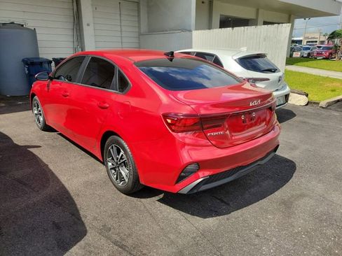 Used 2023 Kia Forte LXS w/ LXS Technology Package FWD image 3