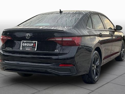 Used 2024 Volkswagen Jetta SE w/ Panoramic Sunroof Package FWD image 13