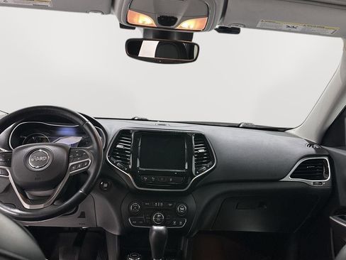 Used 2019 Jeep Cherokee Limited w/ Luxury Group AWD/4WD image 17