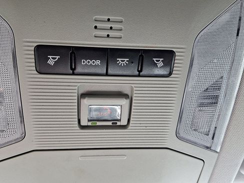 Used 2021 Toyota RAV4 XLE AWD/4WD image 26