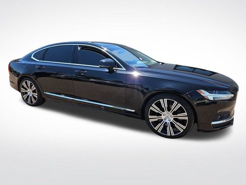 Used 2023 Volvo S90 B6 Plus AWD/4WD image 7