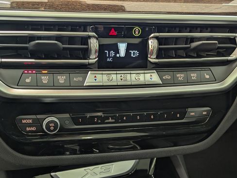 Used 2023 BMW X3 xDrive30i w/ Premium Package image 26