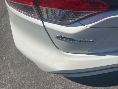 Used 2021 Toyota Corolla LE FWD image 6