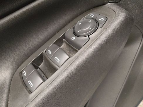 Used 2021 Chevrolet Equinox LT FWD image 27