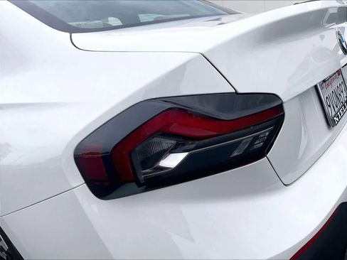 Used 2025 BMW 230i Coupe w/ Convenience Package image 31