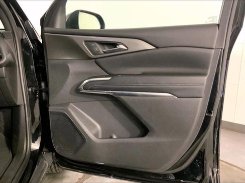 Used 2024 Chevrolet Traverse LT AWD/4WD image 27