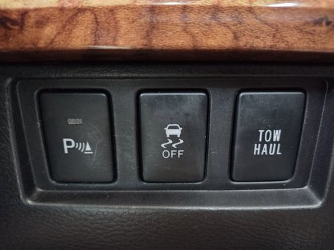 Used 2015 Toyota Tundra 1794 Edition image 38