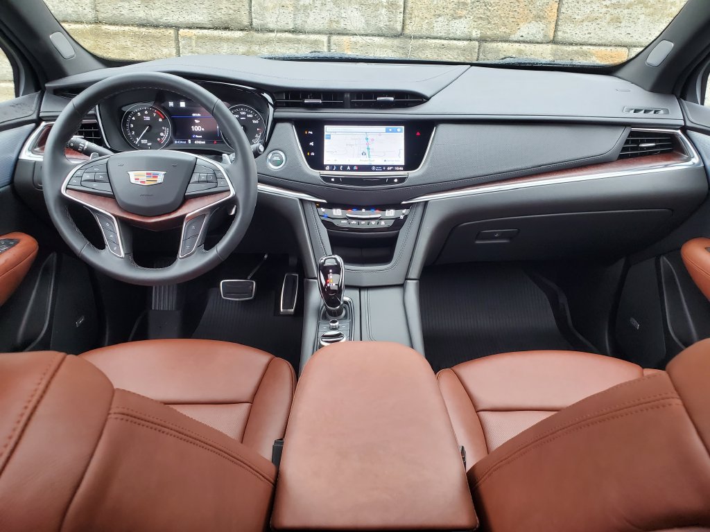 Certified 2026 Cadillac XT5 Sportv w/ LPO, Floor Liner Package AWD/4WD image 19