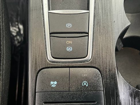 Used 2024 Ford Escape ST-Line image 39