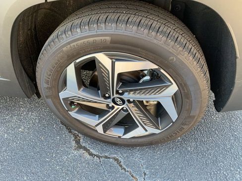 Used 2024 Hyundai Tucson Limited image 15