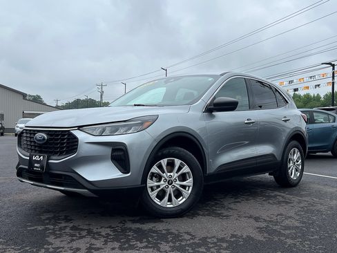 Used 2024 Ford Escape Active AWD/4WD image 14