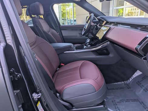 New 2026 Land Rover Range Rover Sport Dynamic SE AWD/4WD image 31