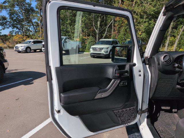 Used 2018 Jeep Wrangler Unlimited Sport AWD/4WD image 25