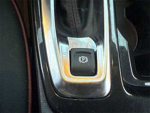 Certified 2025 Chevrolet TrailBlazer RS w/ Driver Confidence Package image 21