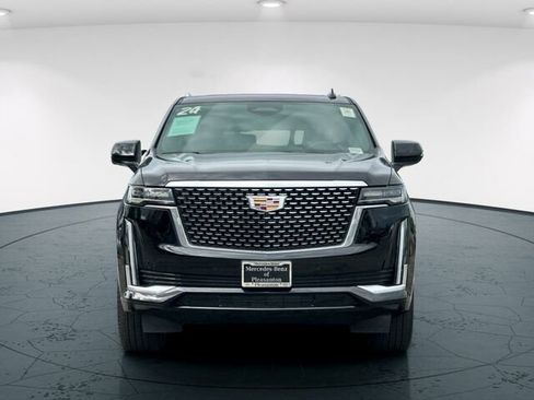 Used 2024 Cadillac Escalade Premium Luxury image 10