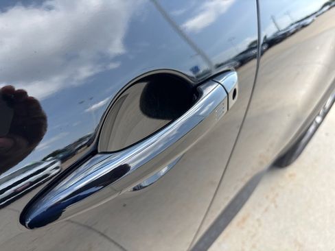 Used 2024 Nissan Pathfinder SL w/ Cargo Package image 12