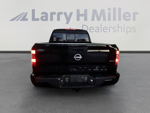 Used 2022 Nissan Frontier SV image 4