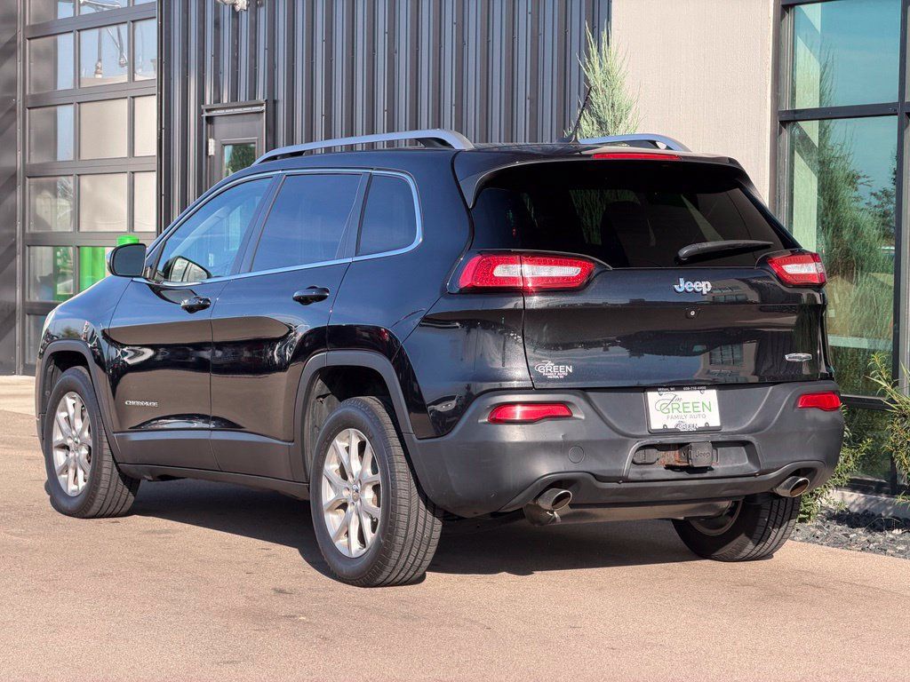 Used 2014 Jeep Cherokee Latitude w/ Comfort/Convenience Group FWD image 3