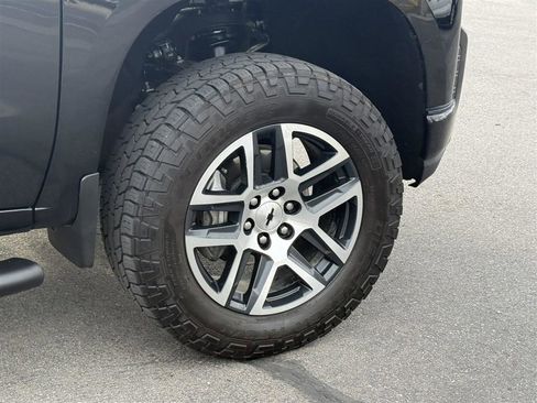 Used 2019 Chevrolet Silverado 1500 Custom Trail Boss AWD/4WD image 35