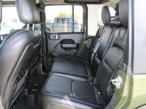 Used 2023 Jeep Wrangler Unlimited Rubicon 4xe AWD/4WD image 47