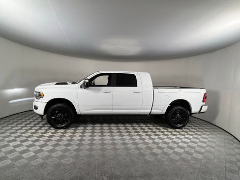 Used 2023 RAM 2500 Limited image 11