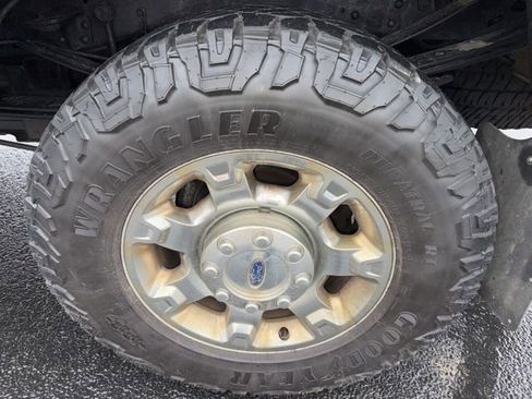 Used 2015 Ford F350 XLT w/ XLT Premium Package image 30