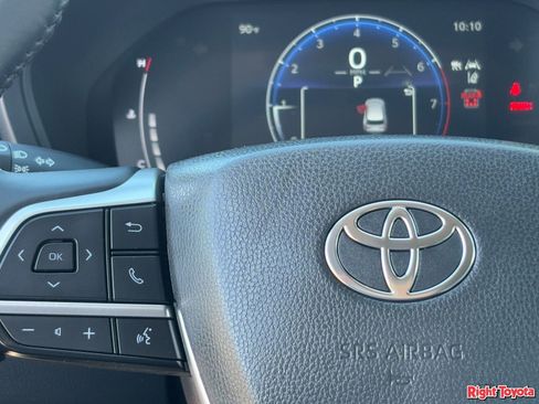 Certified 2025 Toyota Grand Highlander FWD image 22