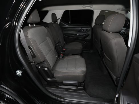 Used 2018 Chevrolet Traverse LT AWD/4WD image 38