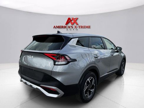 Used 2023 Kia Sportage LX image 5
