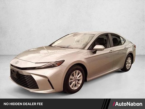 Used 2026 Toyota Camry LE w/ Convenience Package FWD image 1