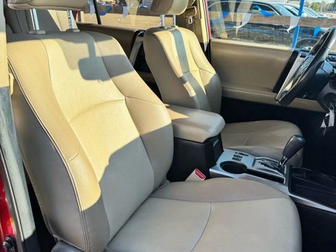 Used 2014 Toyota 4Runner SR5 Premium image 19