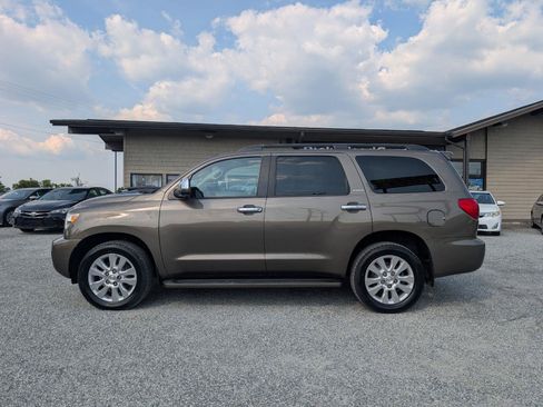 Used 2014 Toyota Sequoia Platinum AWD/4WD image 11
