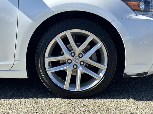 Used 2017 Lexus CT 200h 200h image 31