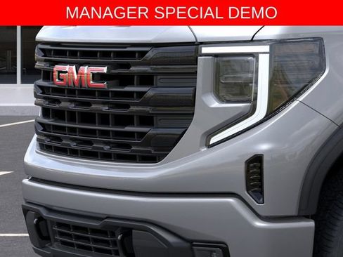 Used 2026 GMC Sierra 1500 Elevation AWD/4WD image 13