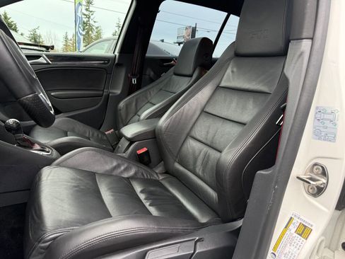 Used 2014 Volkswagen GTI Driver's Edition image 12