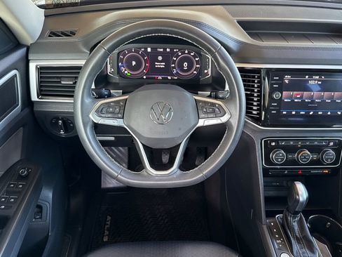 Used 2022 Volkswagen Atlas SEL image 11